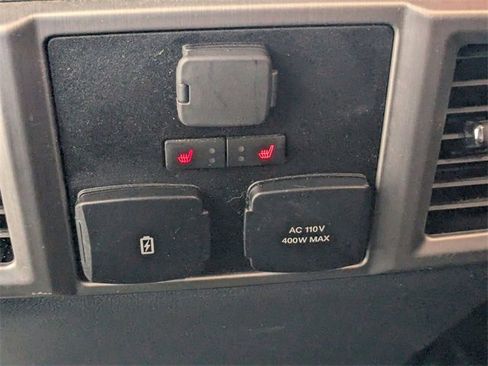 Used 2022 Ford F350 Platinum w/ FX4 Off-Road Package image 28