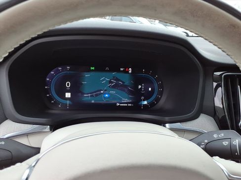 Used 2023 Volvo S60 B5 Plus w/ Climate Package image 18