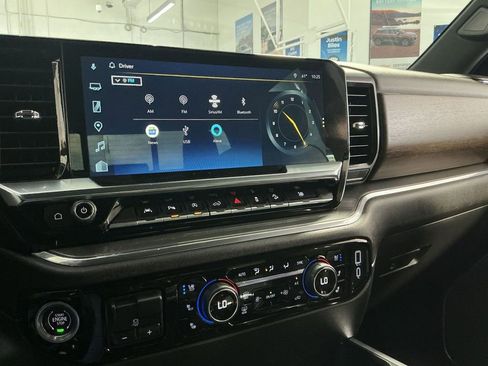 Used 2024 Chevrolet Silverado 1500 High Country w/ Midnight Edition image 19