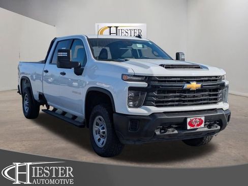 Used 2024 Chevrolet Silverado 3500 W/T image 1