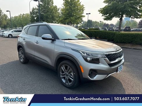 Used 2021 Kia Seltos S AWD/4WD image 1