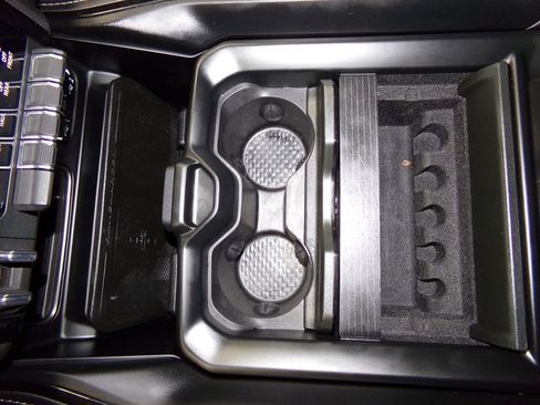 Used 2024 RAM 2500 Limited image 23