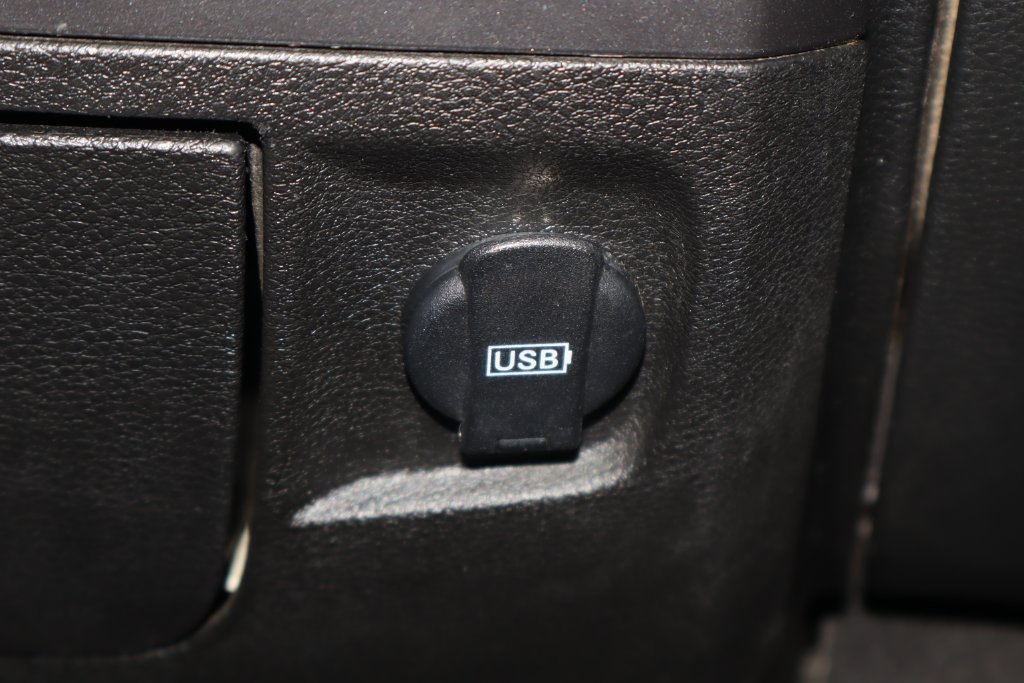 Used 2021 RAM 1500 Classic SLT AWD/4WD image 27