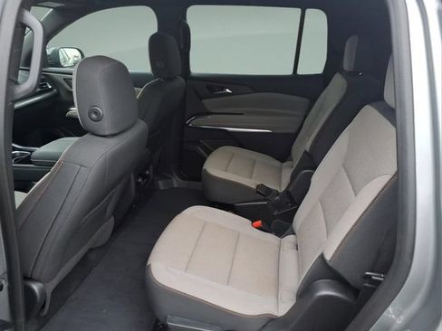 Used 2026 Chevrolet Traverse LT w/ Driver Confidence Package FWD image 26
