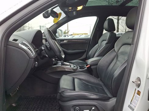 Used 2016 Audi SQ5 Premium Plus w/ Technology Package image 19