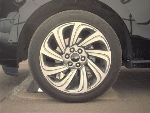 Used 2023 Lincoln Navigator Reserve image 5