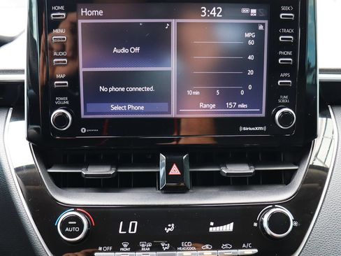 Used 2021 Toyota Corolla LE FWD image 46