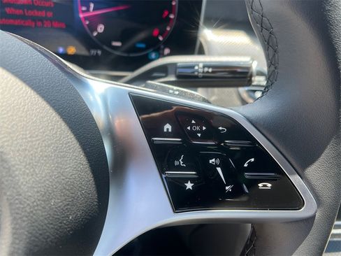 Certified 2025 Mercedes-Benz GLC 300 image 35