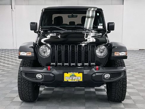 Used 2023 Jeep Gladiator Rubicon w/ Cold Weather Group AWD/4WD image 4