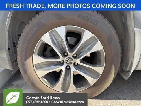 Used 2015 Toyota Highlander Limited Platinum image 11