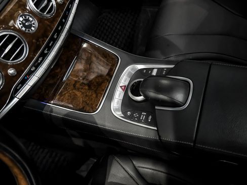Used 2014 Mercedes-Benz S 550 Sedan image 25