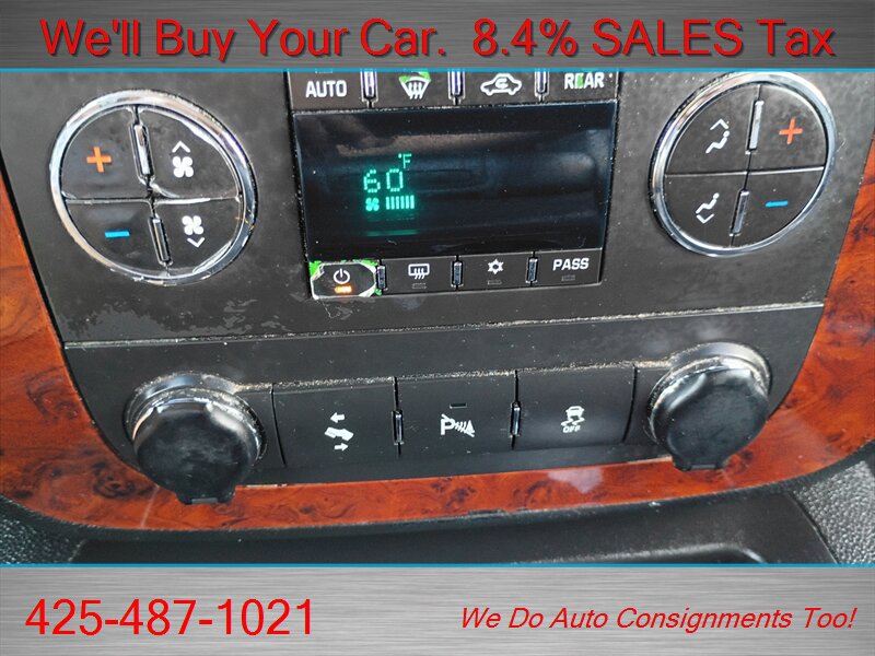 Used 2012 Chevrolet Suburban LT AWD/4WD image 30