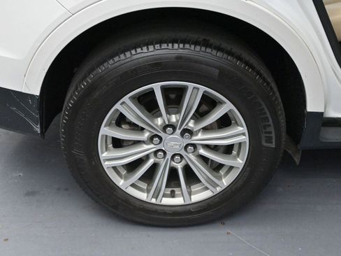 Used 2019 Cadillac XT5 Luxury FWD image 35