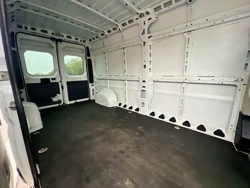 Used 2022 RAM ProMaster 2500 image 33