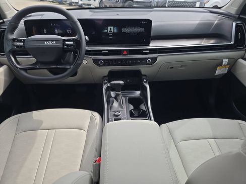 New 2026 Kia Sorento S FWD image 12