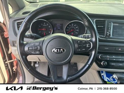 Used 2020 Kia Sedona EX image 10