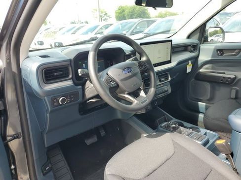 New 2025 Ford Maverick XL image 38