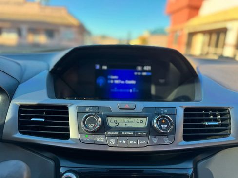 Used 2017 Honda Odyssey EX-L image 17