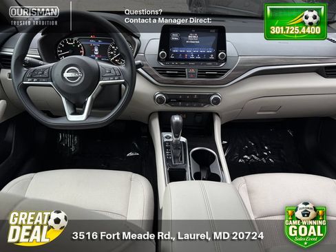 Used 2024 Nissan Altima 2.5 SV FWD image 12