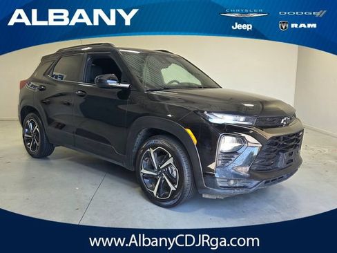 Used 2022 Chevrolet TrailBlazer RS FWD image 1