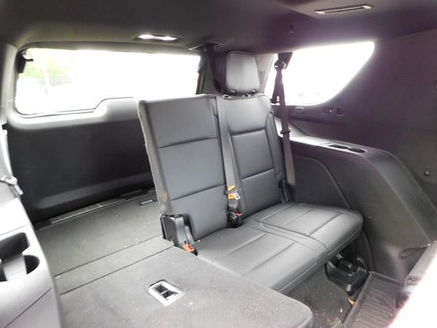 Used 2024 GMC Yukon Denali AWD/4WD image 6