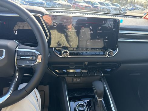 New 2026 GMC Canyon Elevation w/ Convenience Package image 24