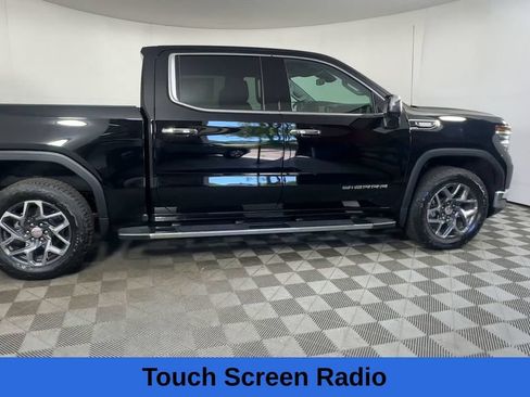 Used 2026 GMC Sierra 1500 SLT AWD/4WD image 10
