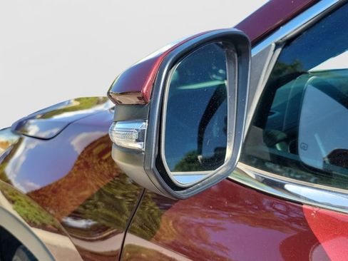 Used 2019 Toyota Highlander LE FWD image 7