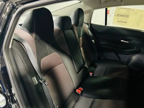 New 2026 Nissan Sentra SR w/ Floor Mat Package FWD image 28