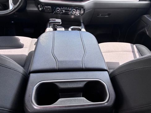 Used 2025 Chevrolet Silverado 1500 LT AWD/4WD image 20