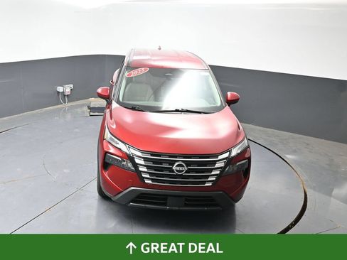 Used 2025 Nissan Rogue SV FWD image 45
