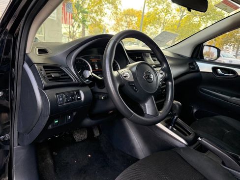 Used 2019 Nissan Sentra S image 18