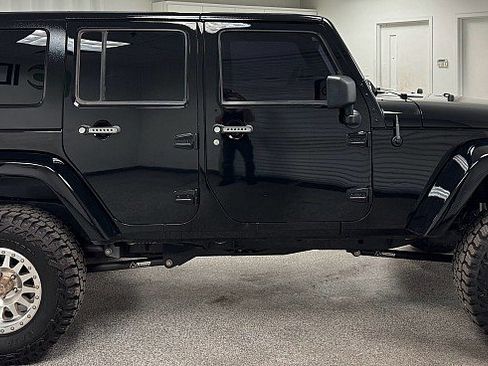 Used 2007 Jeep Wrangler Unlimited X w/ Dual Top Group image 4