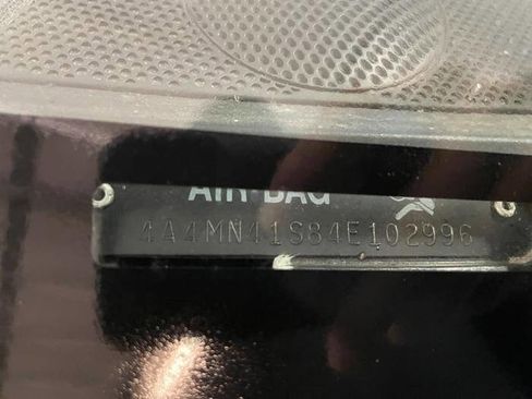 Used 2004 Mitsubishi Endeavor Limited image 42