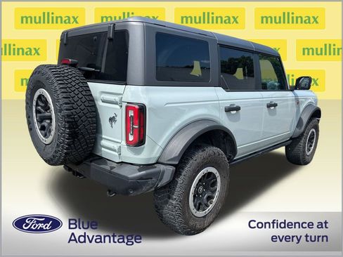 Used 2023 Ford Bronco Badlands AWD/4WD image 2