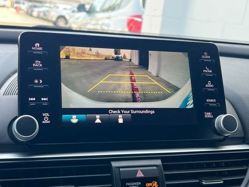 Used 2018 Honda Accord Sport image 18