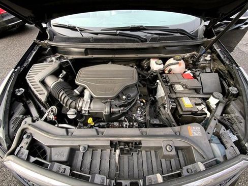 Used 2025 Cadillac XT5 Premium Luxury image 9