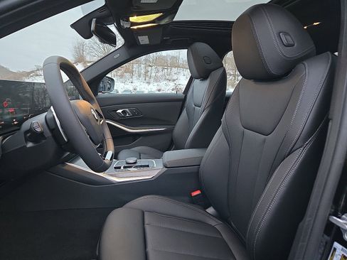 New 2026 BMW 330i xDrive Sedan w/ Convenience Package image 6