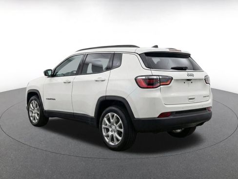 Used 2025 Jeep Compass Limited AWD/4WD image 7