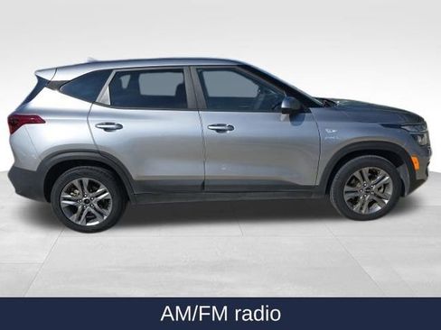 Used 2022 Kia Seltos LX image 4