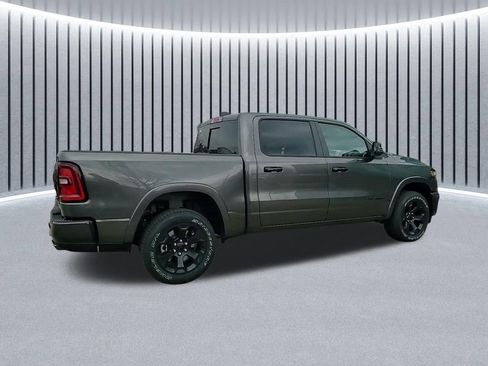New 2026 RAM 1500 4x4 Crew Cab image 7