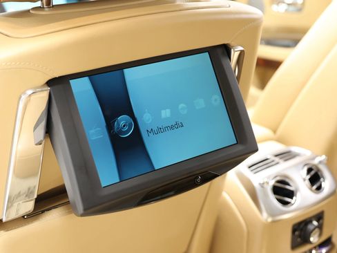 Used 2015 Rolls-Royce Ghost RWD image 55