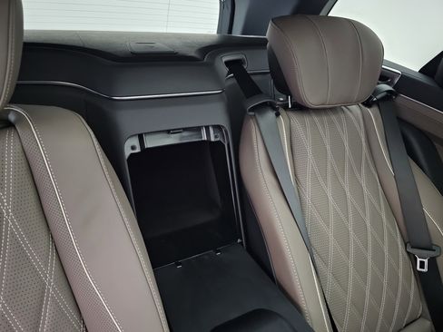 New 2026 Mercedes-Benz Maybach GLS 600 4MATIC image 32