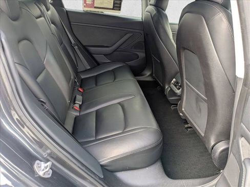 Used 2018 Tesla Model 3 Long Range image 19