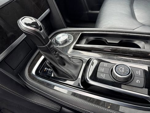 Used 2024 INFINITI QX80 Luxe image 25