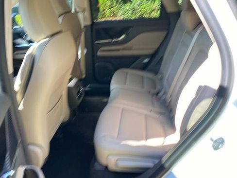 Certified 2022 Lincoln Corsair FWD w/ Equipment Group 101A image 9