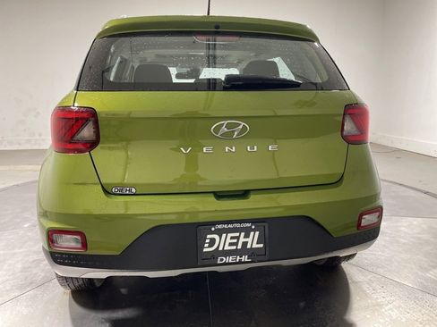 Used 2023 Hyundai Venue SEL image 6