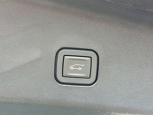 New 2026 Cadillac Vistiq Sport w/ LPO, Floor Liner Package AWD/4WD image 14