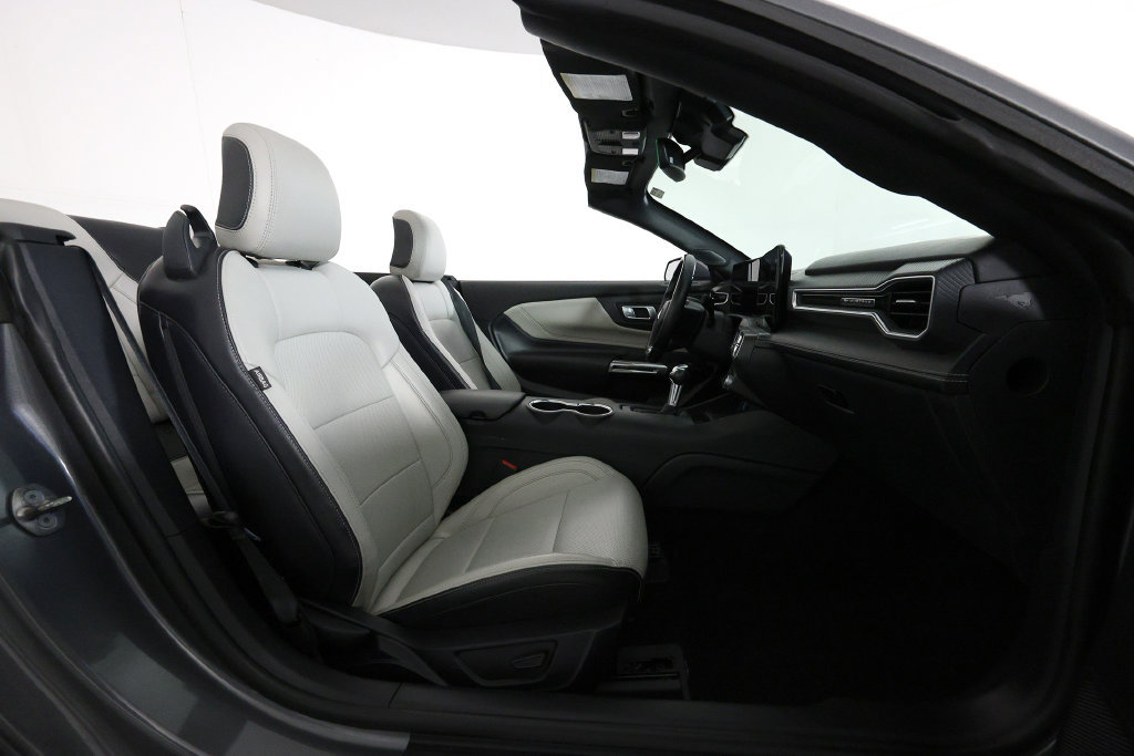 Used 2024 Ford Mustang Premium RWD image 17