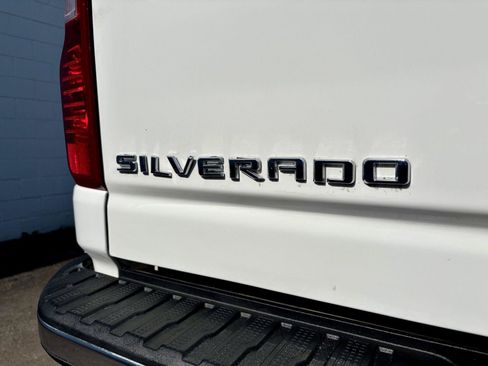 Used 2024 Chevrolet Silverado 2500 LT AWD/4WD image 19